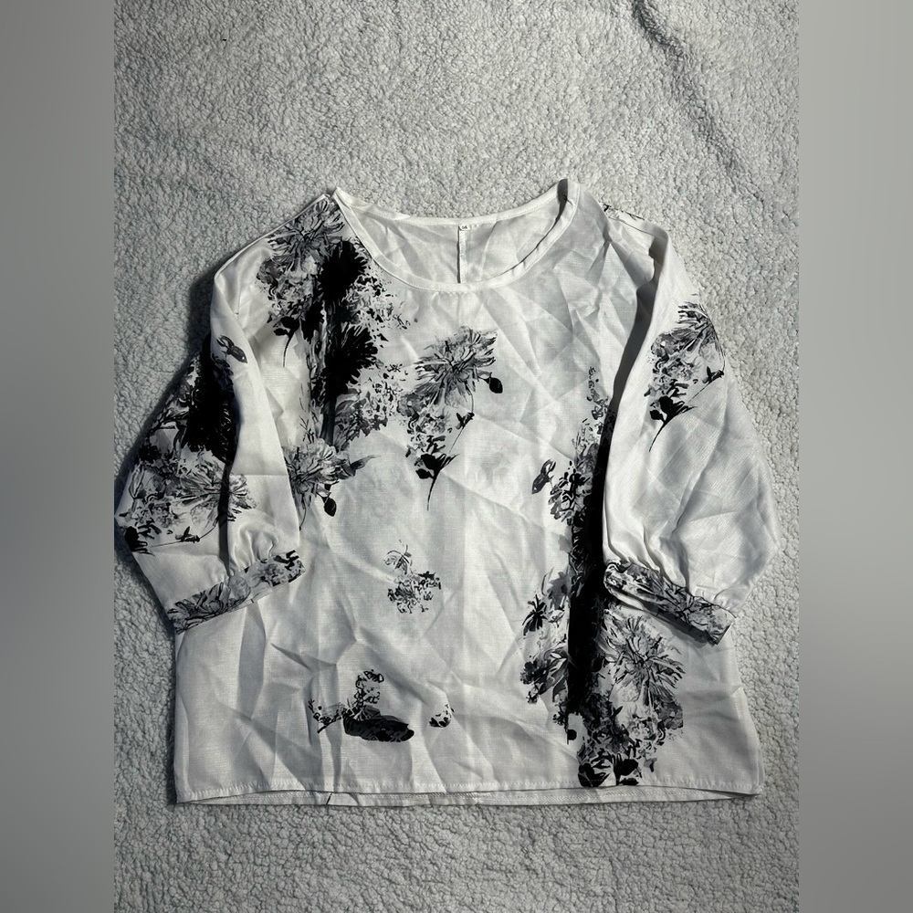 Blouse size medium